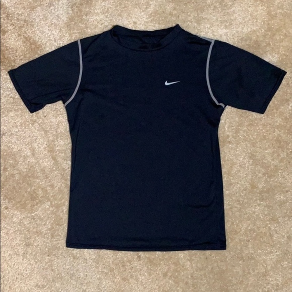 Nike team shirt - Picture 1 of 3